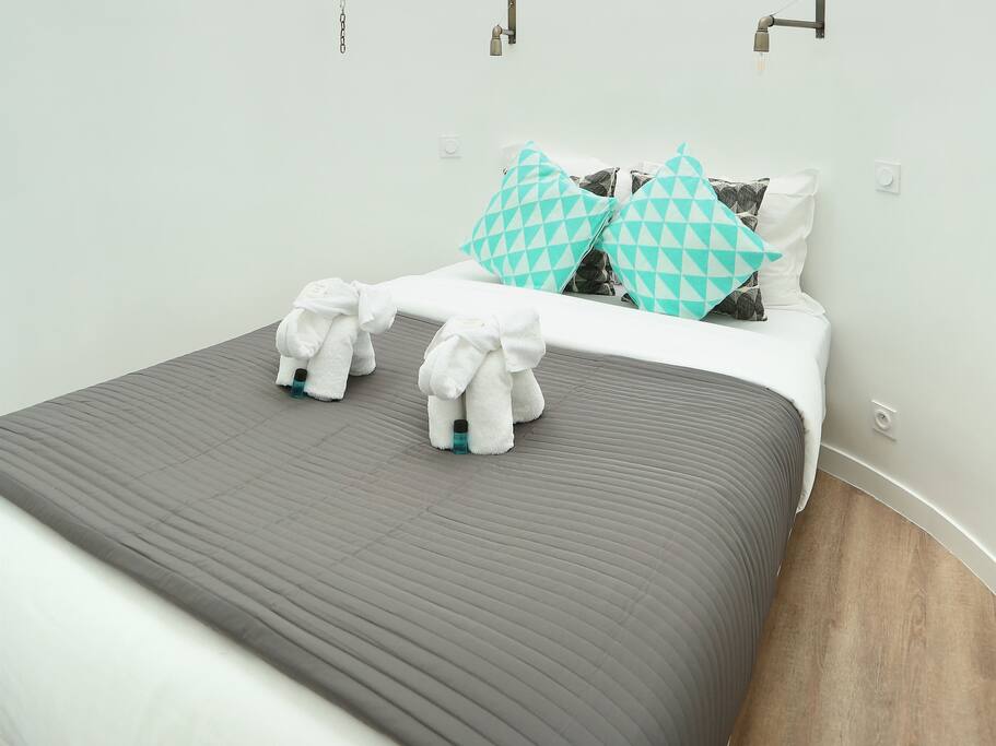 Guest room