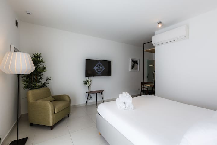 Two Pillows Boutique Hostel managed Airbnb listing 3