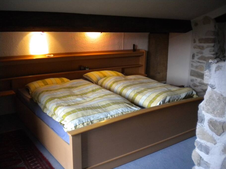 Chambre - großes Schlafzimmer 1. Etage