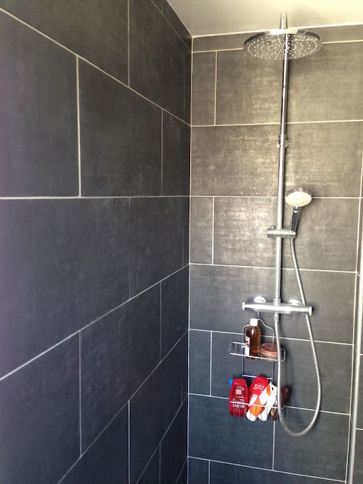 grande douche Italienne.