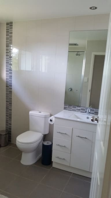 Share bathroom.