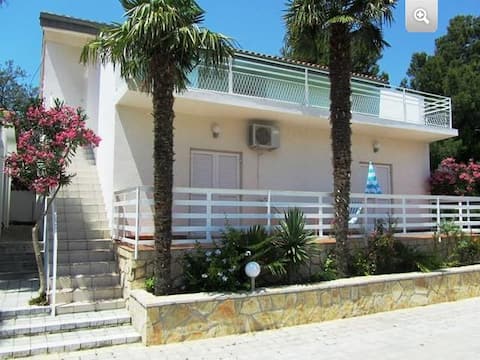 Cozy Holiday House Vodice near sea