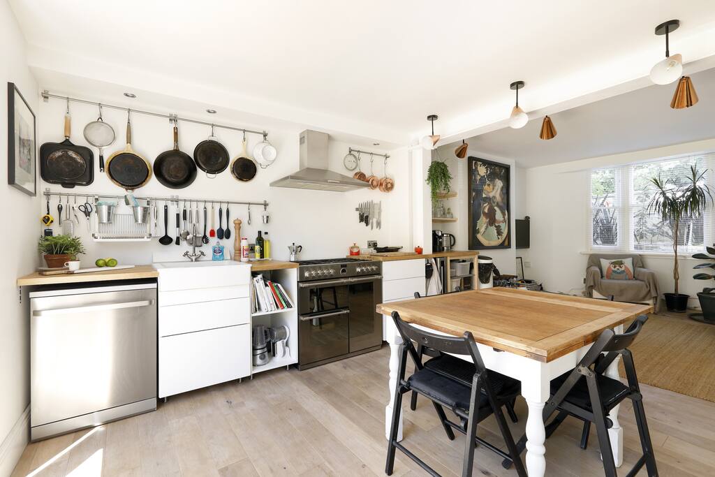 Open Plan Kitchen / Living Room