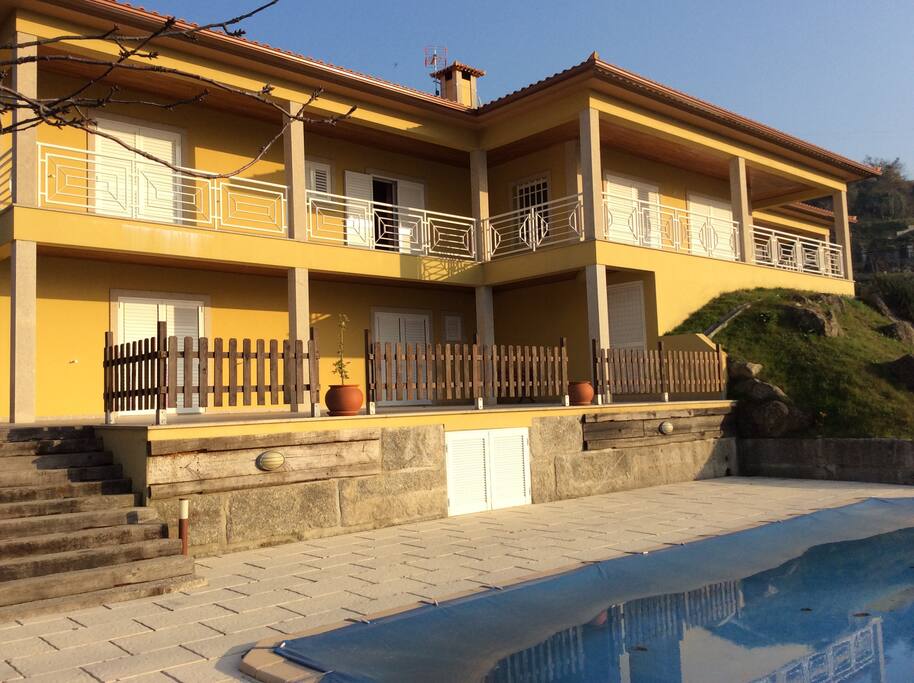 View of the house from swimming pool