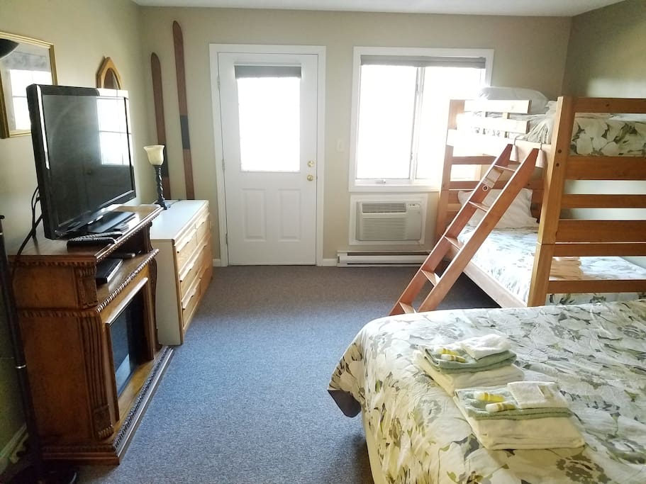 2nd Bedroom- Queen Bed, Twin Bunk Beds, Fireplace, Air conditioning and Full Bathroom.