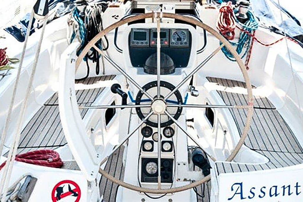 Sailing Boat Assante