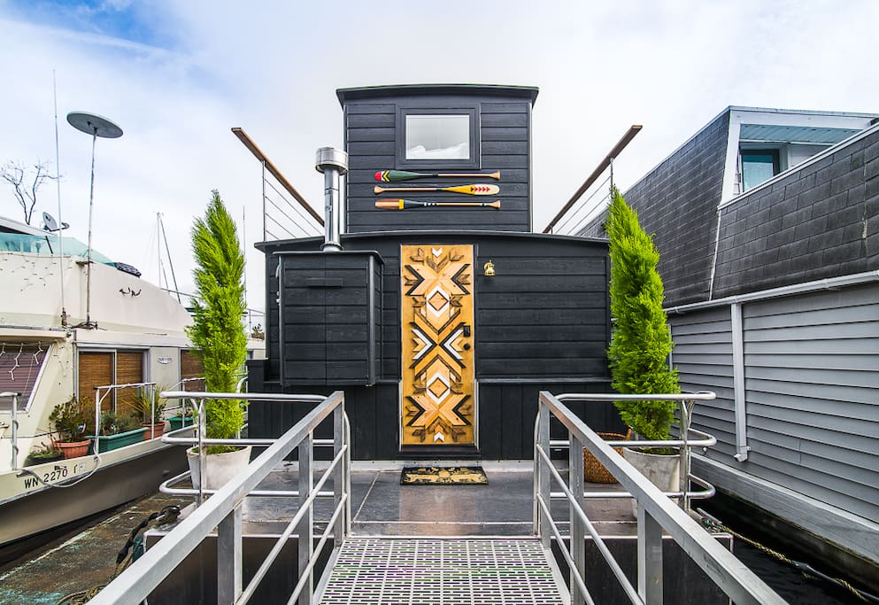 houseboat airbnb seattle seattle lakeside lovenest houseboats for rent in seattle houseboat airbnb seattle seattle lakeside lovenest houseboats for rent in seattle