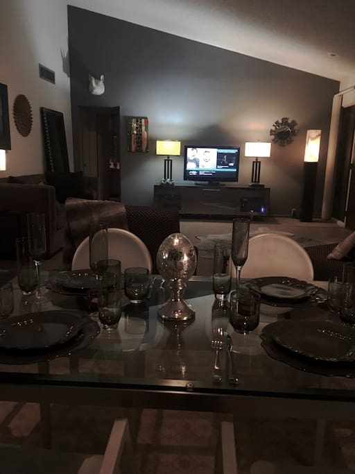 Dining & living area