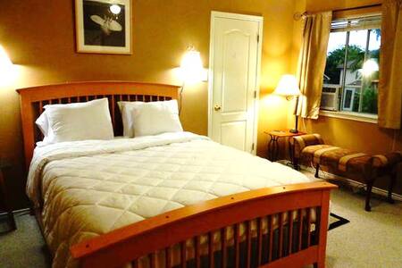 TopFloorView/Business/SeaWorld/SixFlags/Riverwalk