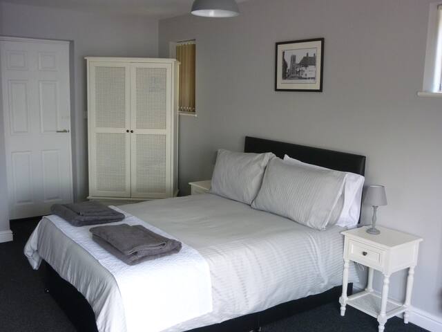 Spacious Norfolk self contained accommodation