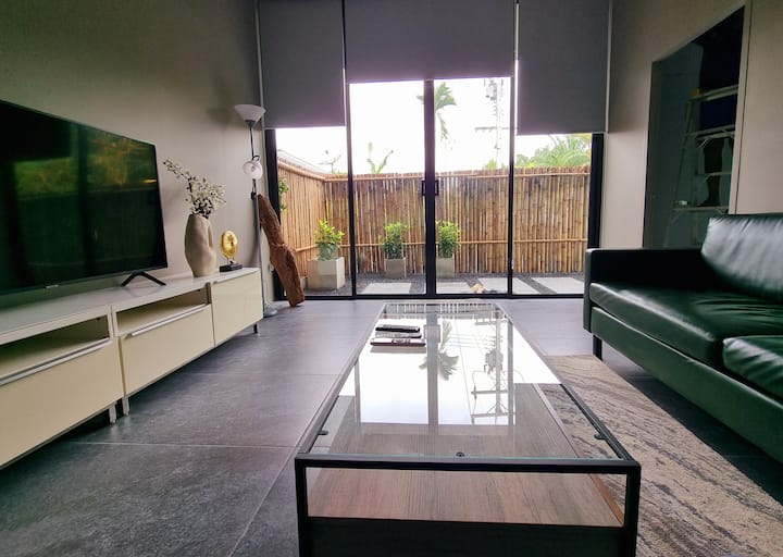 Modern One Bedroom Home Pool Access. - Krabi