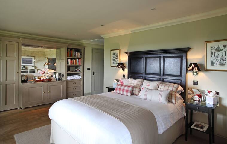 Magazine Wood - Award-Winning Coastal B&B