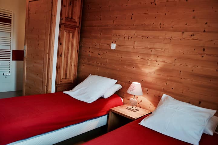 საძინებელი 1