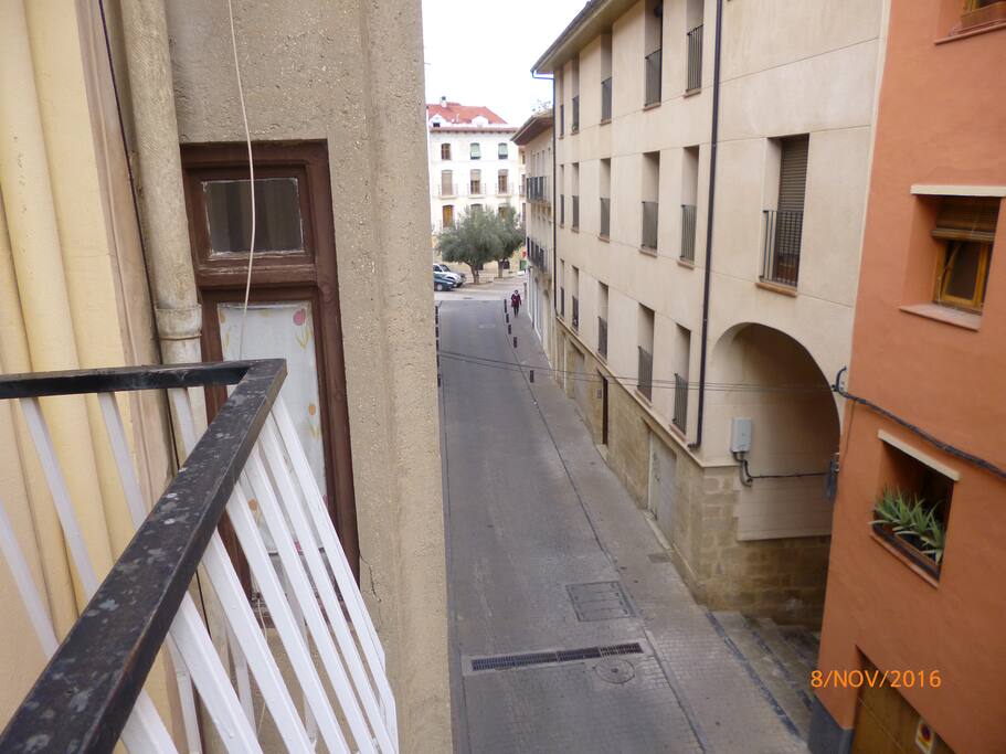The view from the second floor terrace to Plaza Mendizibal