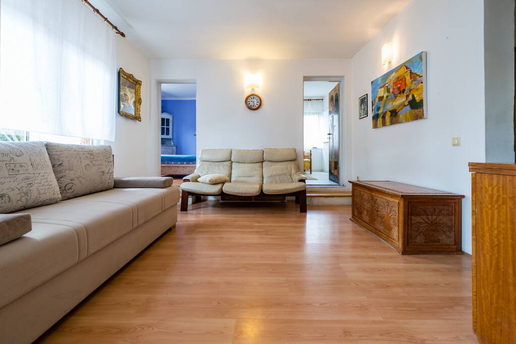 Living room with 160x200 bed
dnevna soba s kaučom sa dva ležaja 160x200