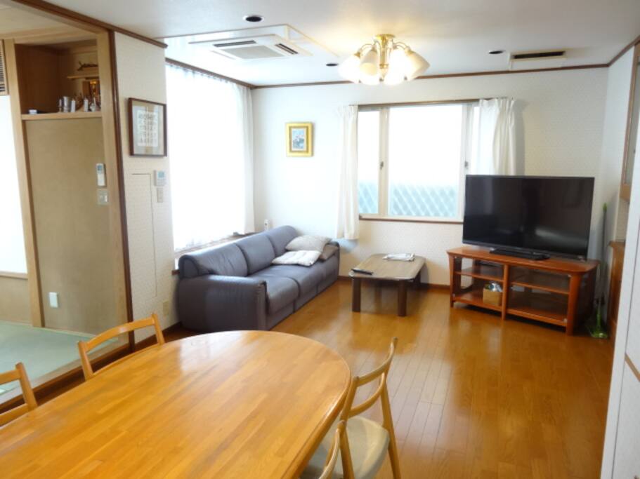 Tatami section which is perfect for kid/baby or nap