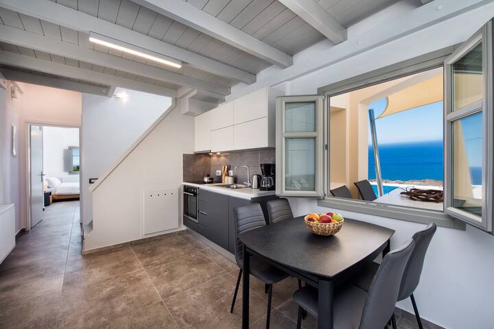 Vinsanto Villa heated pool, SeaView, Theano Suites gallery image 4