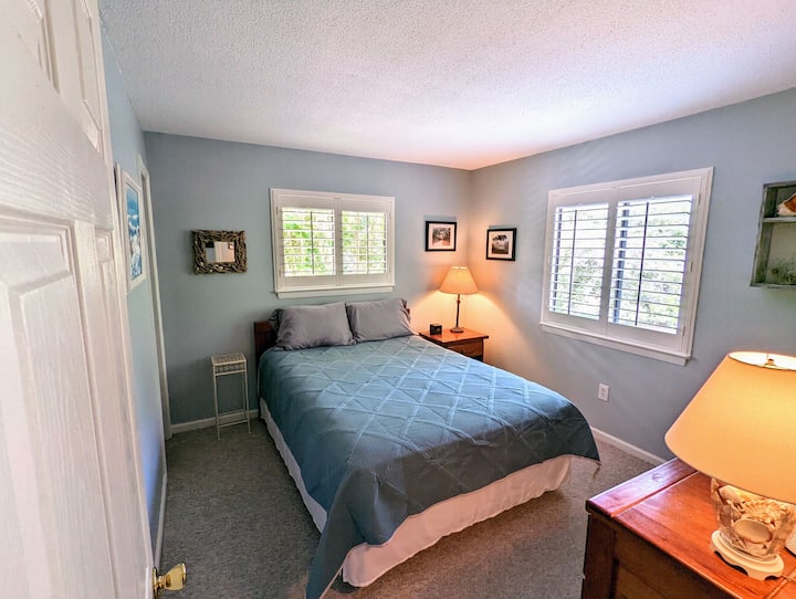 Спалня 1 с кралица