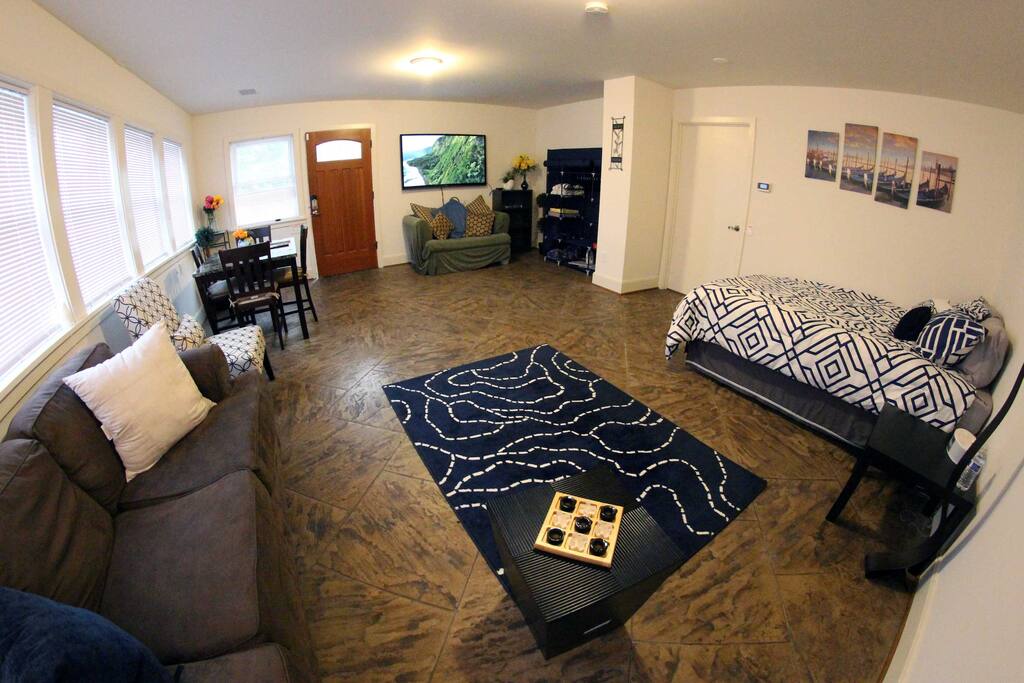 Look at the comfortable living!