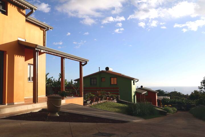 Locations de vacances logements exp riences et lieux Locations de vacances logements exp riences et lieux