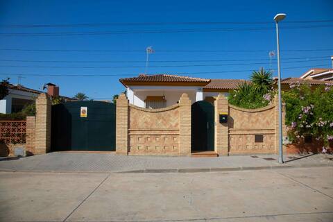 Chalet  Playa  Mazagón with private pool