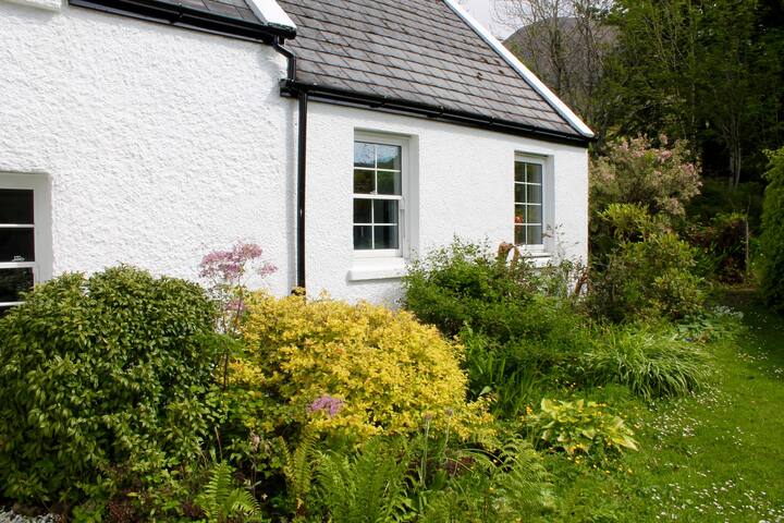 Traditional Skye Crofter S Cottage Sleeps 6 Cottages For Rent In