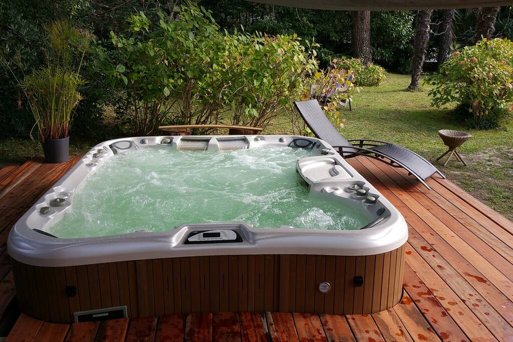 Jacuzzi Spa