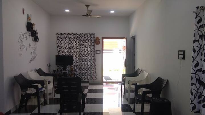 Gangothri Homestay
Ph:9497733837 - Marayoor