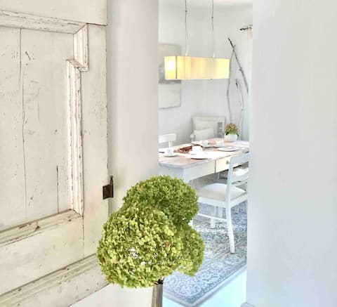 Romance at the vineyard and the Rhine