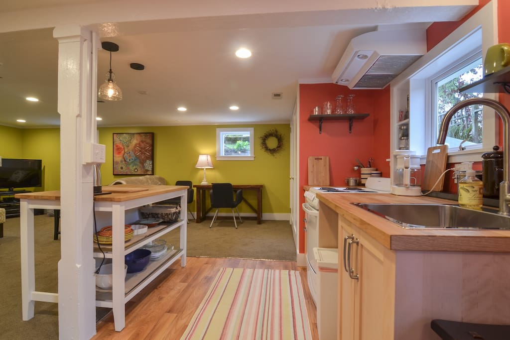 From entry door in kitchen. Table against wall pulls out to seat 4 comfortably.