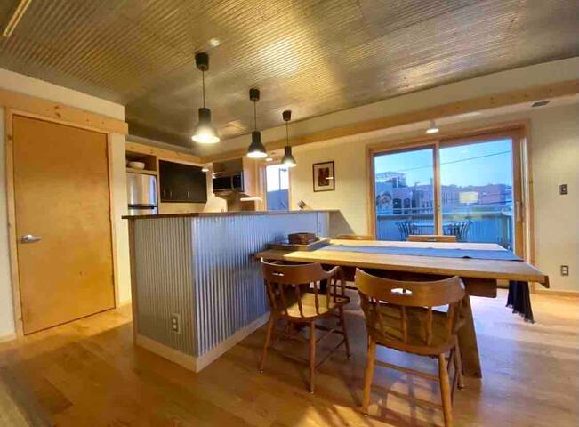 Commander-North Bin. DT Stillwater. River Views! gallery image 4