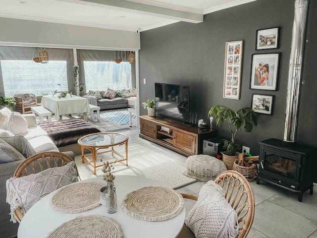 Bali living in Lakeside