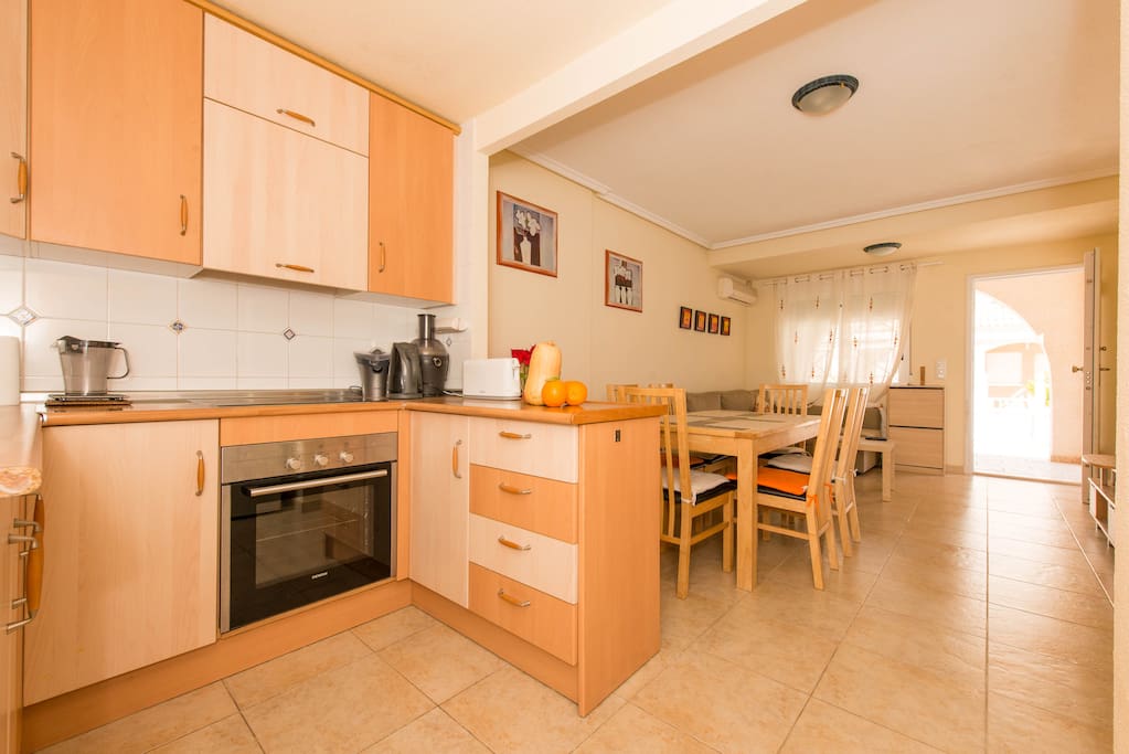 fully equipped kitchen