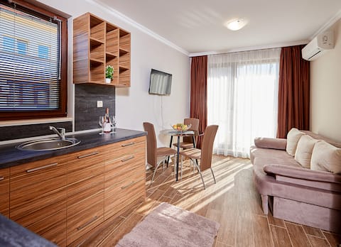 Popular Airbnb listing: Apartment 4 "Bcount} house" in Поморие