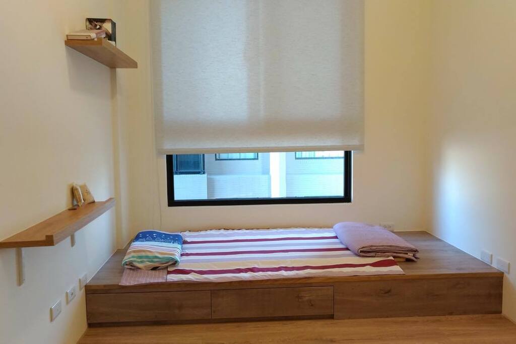 MoMo Room