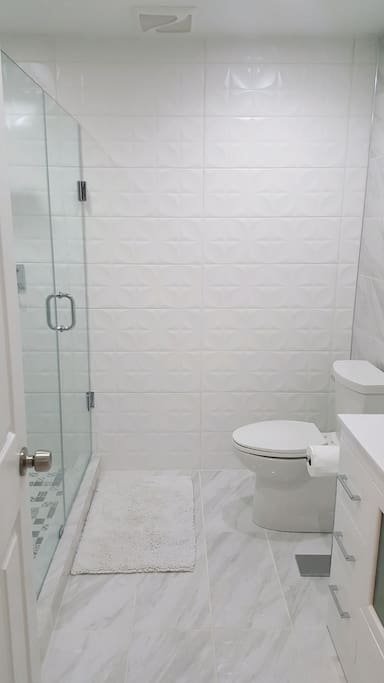 Modern bathroom