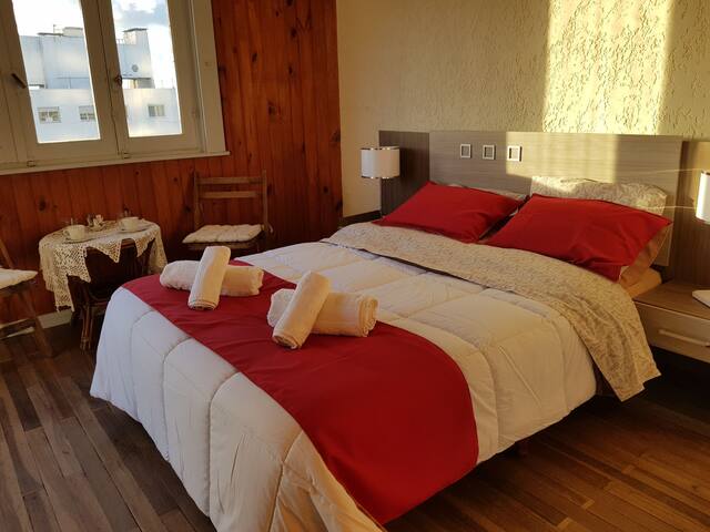 Montevideo a tus pies! Puesta de sol en habitación