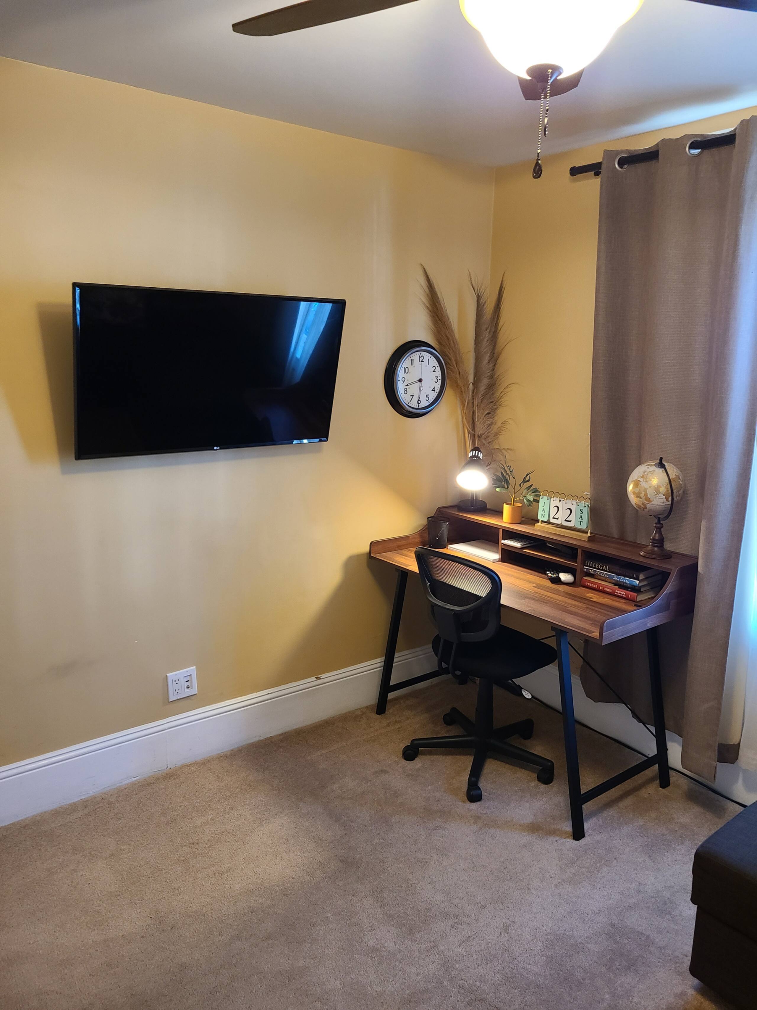 Home in San Francisco · ★4.93 · 2 bedrooms · 2 beds · 1 bath - Image 8
