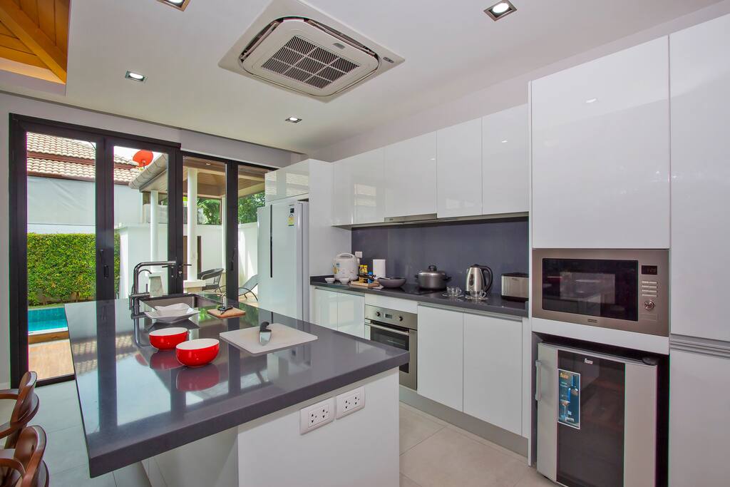 Fully equipped kitchen
