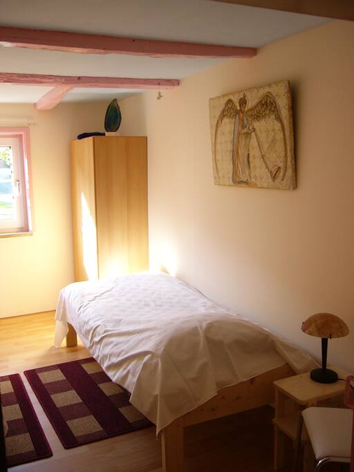 Engelkamer met 2 bedden