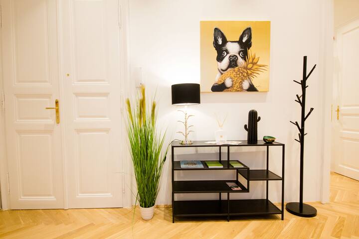 Superior Three-Bedroom Apartment – Opera gallery image 5