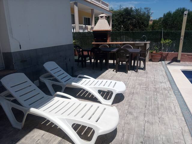 Villa con piscina en Lloret de Mar gallery image 3