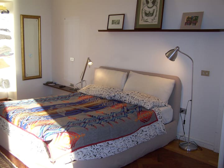 Chumba cha watu wawili/Chumba cha kulala