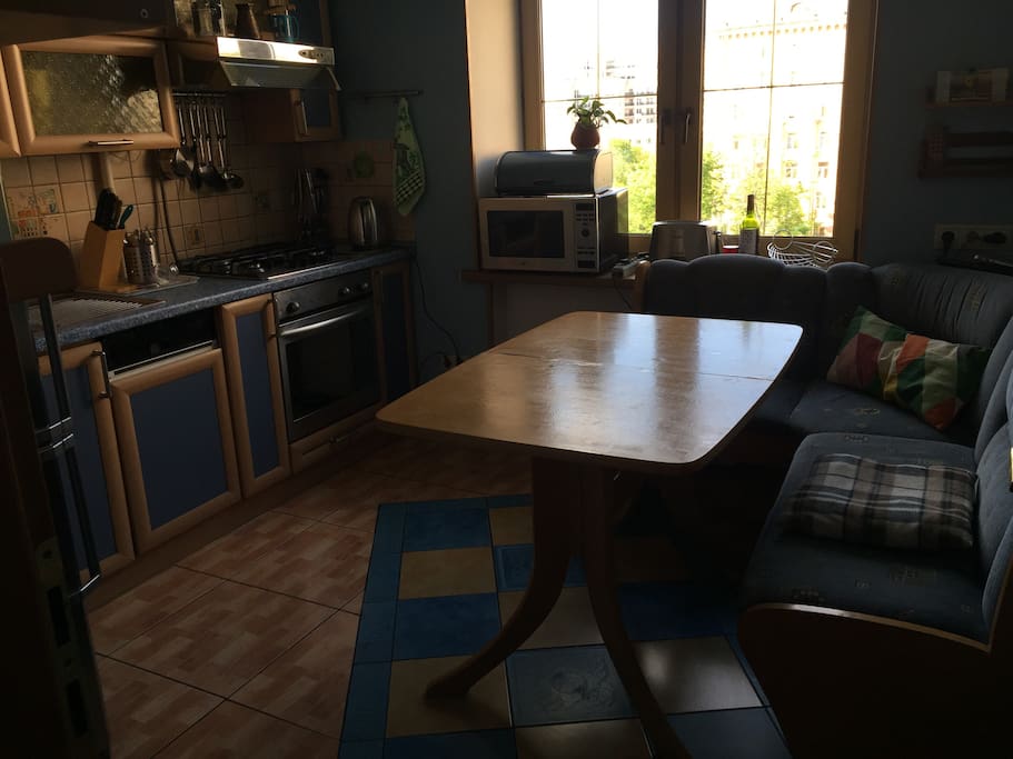 A fully equipped kitchen