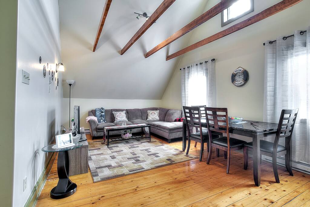 Leaving room & Dinning area