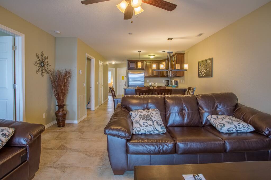 Couch,Furniture,Indoors,Room,Chair