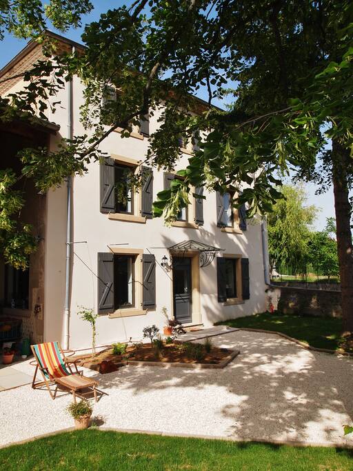 Notre maison/ dernier étage à votre disposition