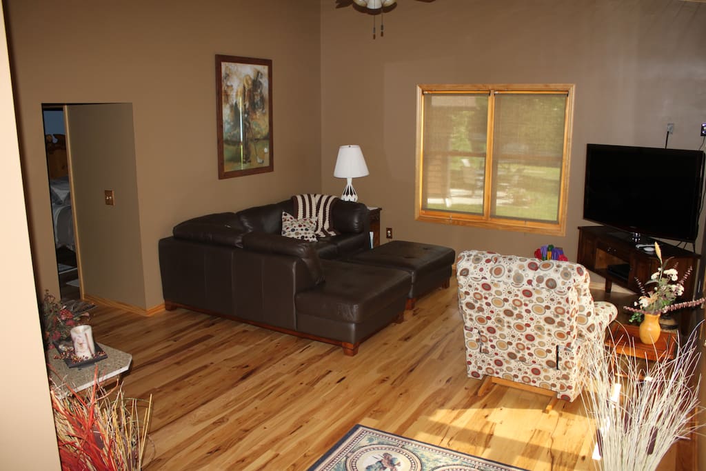2nd Living Room