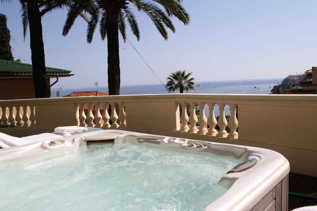 Jacuzzi located on the second level of the garden with panoramic sea view