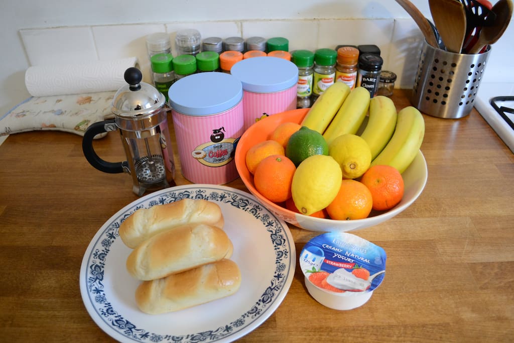 Continental-style breakfast with fruit, yoghurt, toast, tea and coffee. Please let us know if you have any dietary preferences or special requests for breakfast.